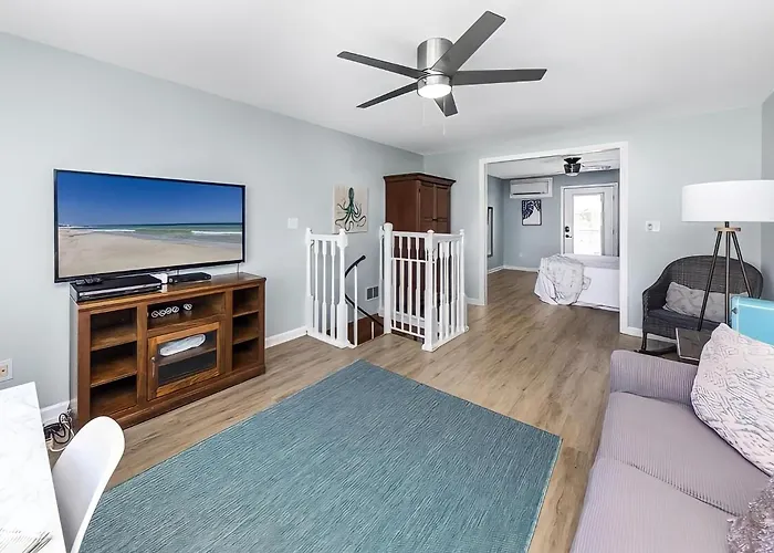 Shore Reflections - Oceanview Escape, Steps To Beach, 2 King Beds & Games! * Gulf Shores