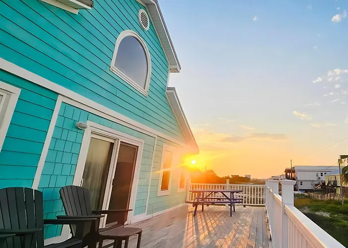 Holiday home Shore Reflections - Oceanview Escape, Steps To Beach, 2 King Beds & Games! Gulf Shores