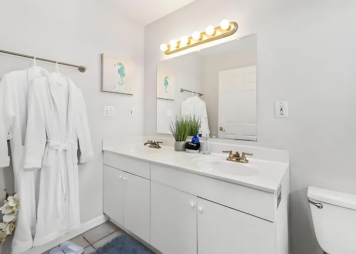 Shore Reflections - Oceanview Escape, Steps To Beach, 2 King Beds & Games! Gulf Shores