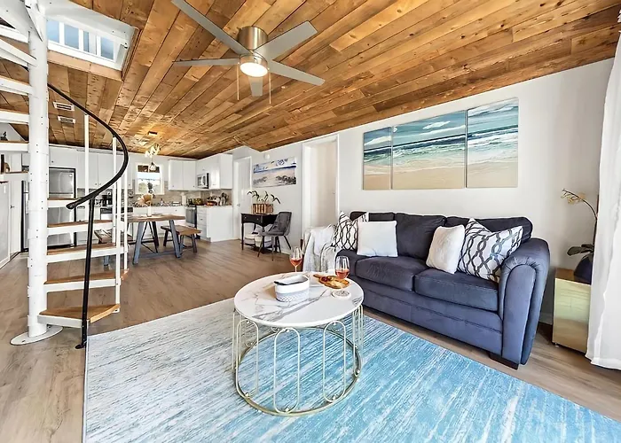 Shore Reflections - Oceanview Escape, Steps To Beach, 2 King Beds & Games! *